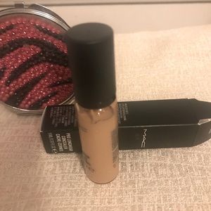 Mac liquid pump spray concealer prolongwear